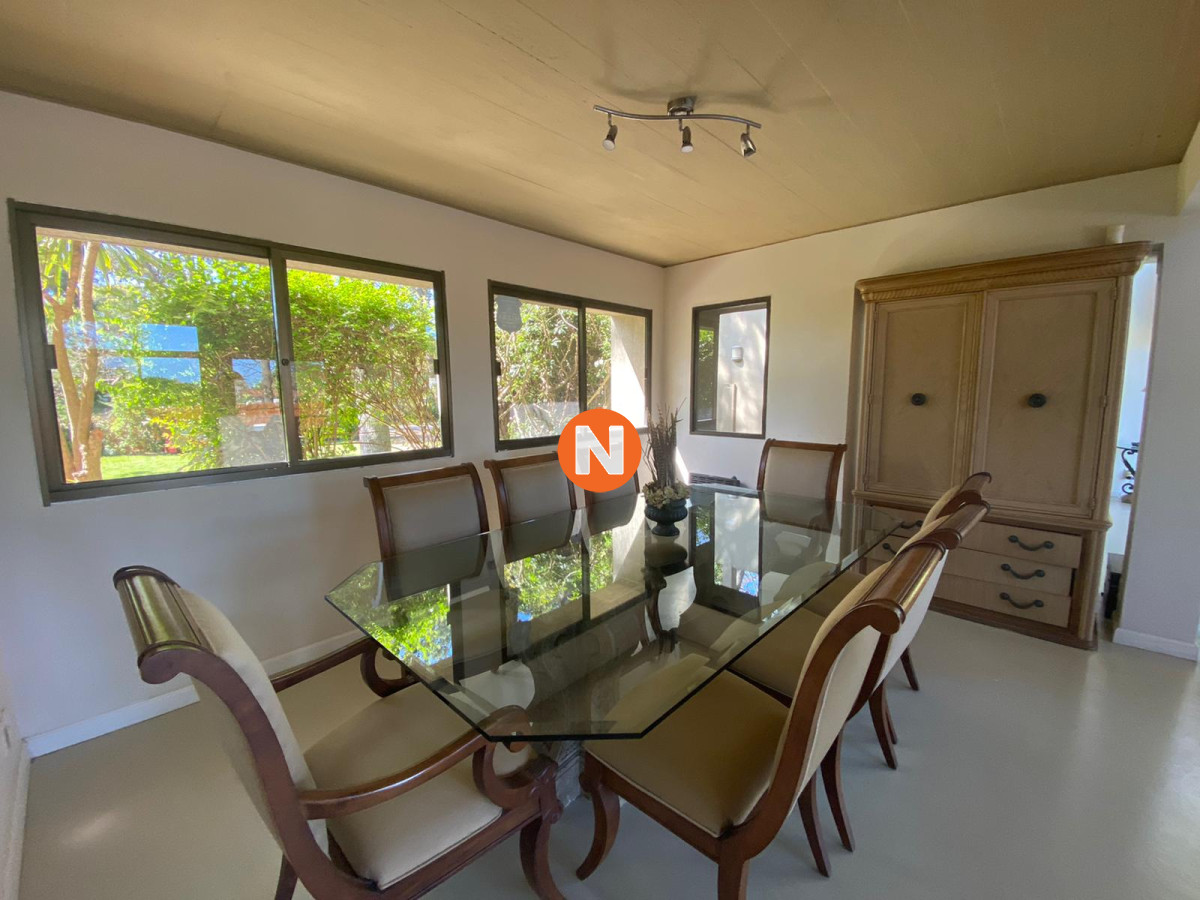 Casa Ref.215896 - Casa en Rincón del Indio 5 dormitorios con piscina