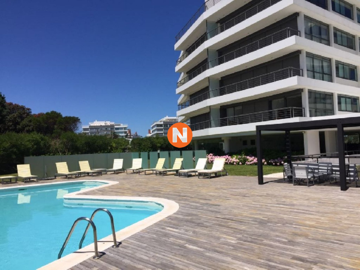 Apartamento Ref.220394 - VENTA DE APARTAMENTO DE 3 SUITES EN EDIFICIO BLUE BIRD PUNTA DEL ESTE
