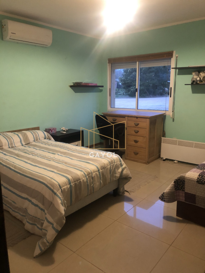 Casa ID.400 - Casa en barrio privado en Jardines de Córdoba 4 dormitorios con parrillero