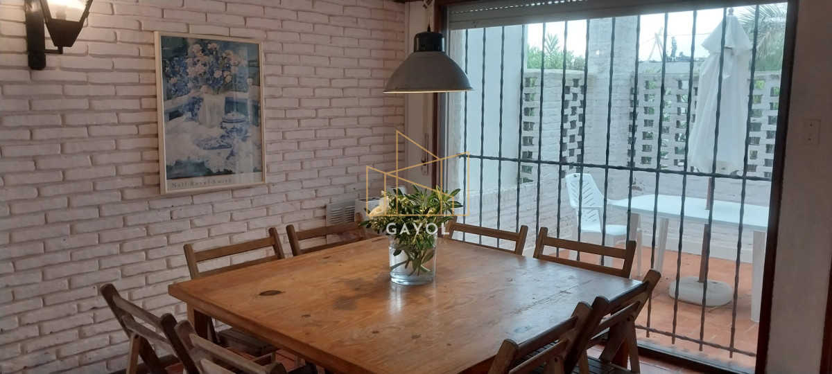 Casa ID.389 - Casa en La Barra 3 dormitorios 2 baños, parrillero