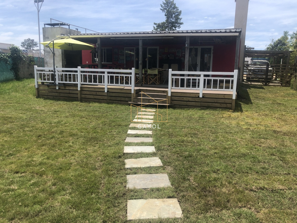 Casa ID.400 - Casa en barrio privado en Jardines de Córdoba 4 dormitorios con parrillero