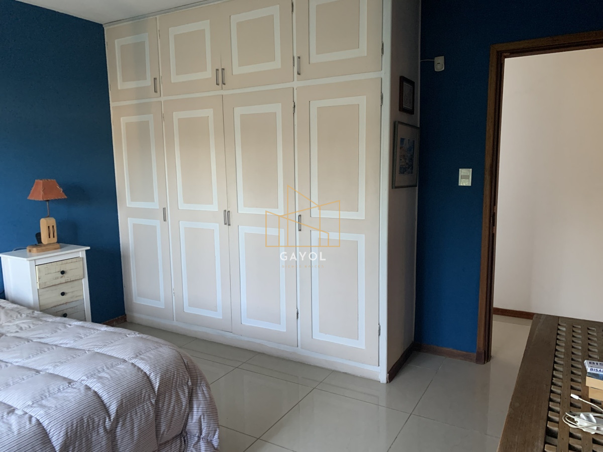 Casa ID.400 - Casa en barrio privado en Jardines de Córdoba 4 dormitorios con parrillero