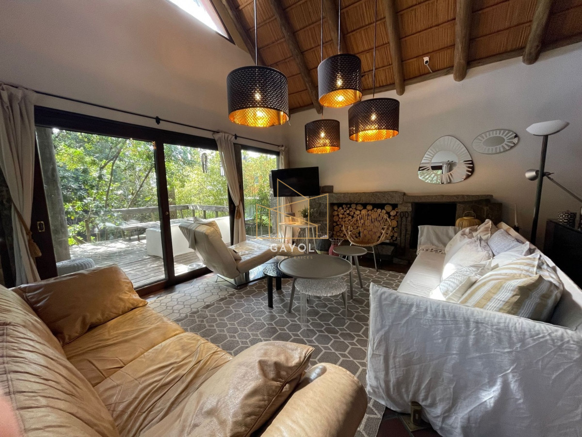 Casa ID.393 - Casa en Montoya 3 dormitorios con deck y parrillero