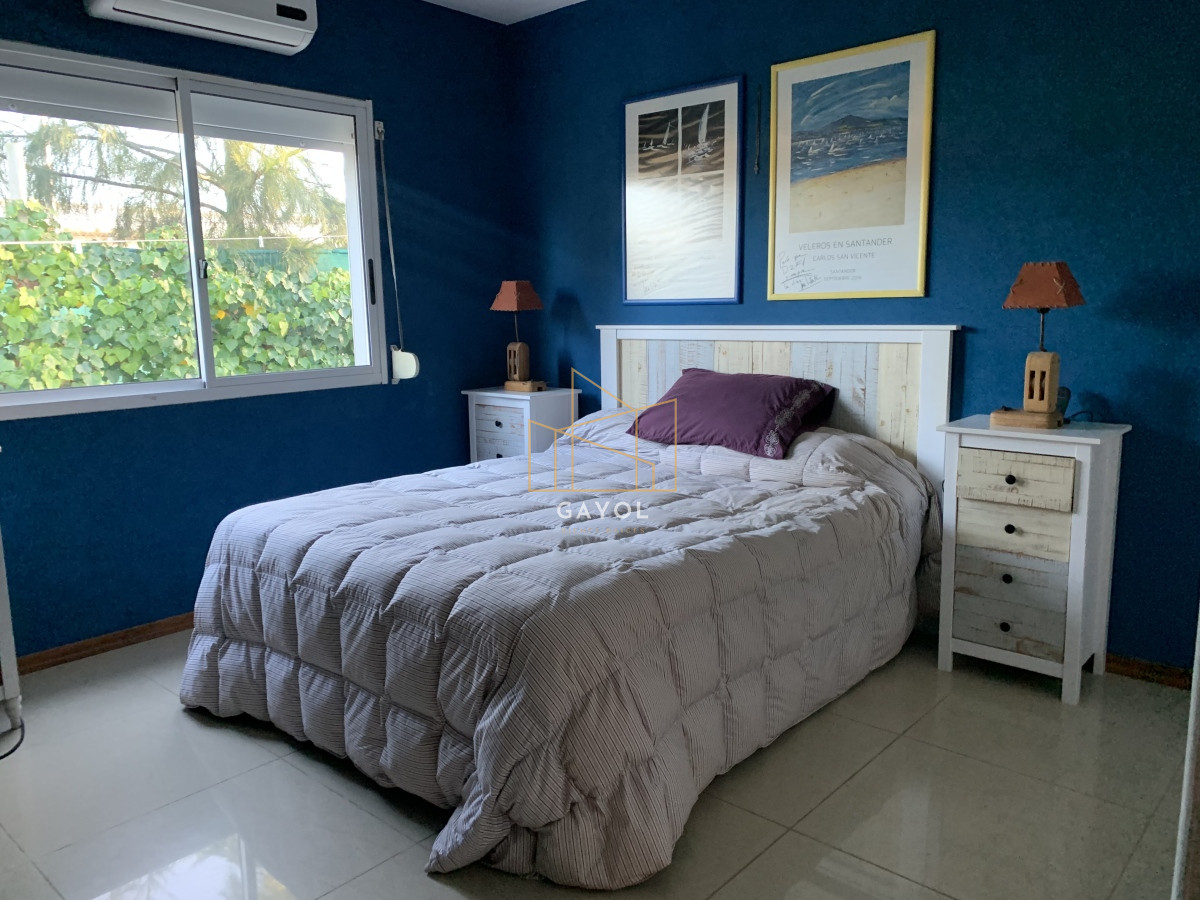 Casa ID.400 - Casa en barrio privado en Jardines de Córdoba 4 dormitorios con parrillero