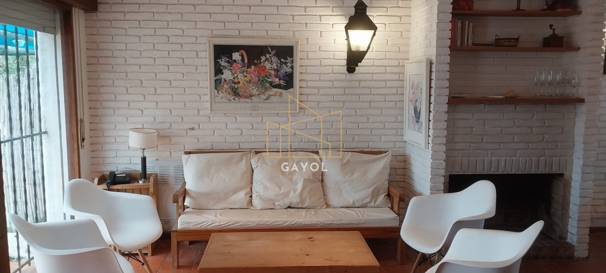 Casa ID.389 - Casa en La Barra 3 dormitorios 2 baños, parrillero