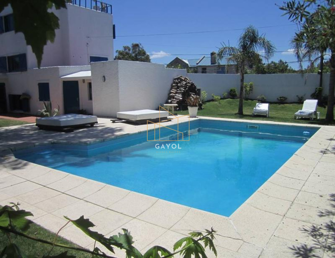 Casa ID.392 - Casa en La Barra, 5 dormitorios *