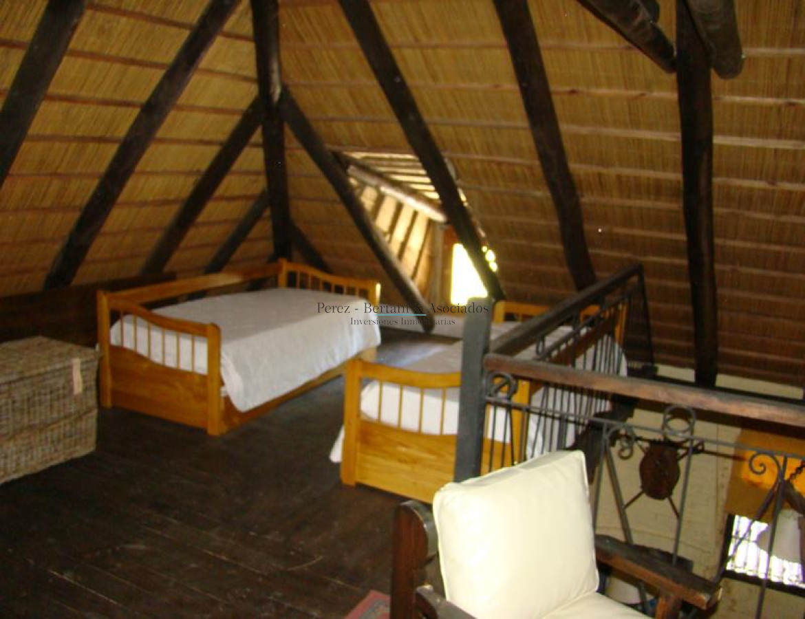 Casa ID.772 - Cabaña en Pinares, a metros del mar....