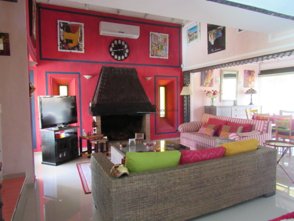 Casa ID.773 - Casa en Pinares 3 dormitorios con piscina y parrillero
