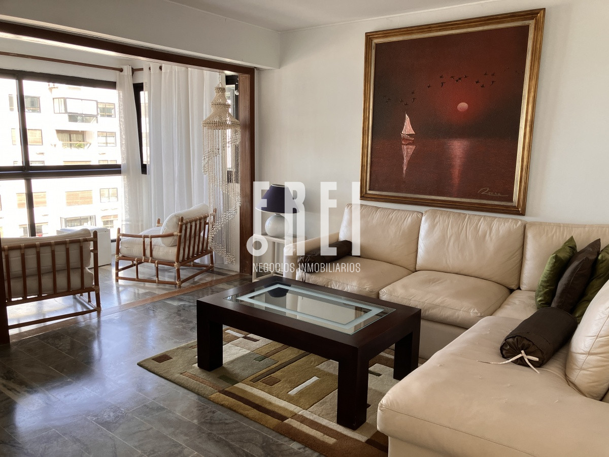 Apartamento ID.142 - Oportunidad de inversion en Playa Brava 