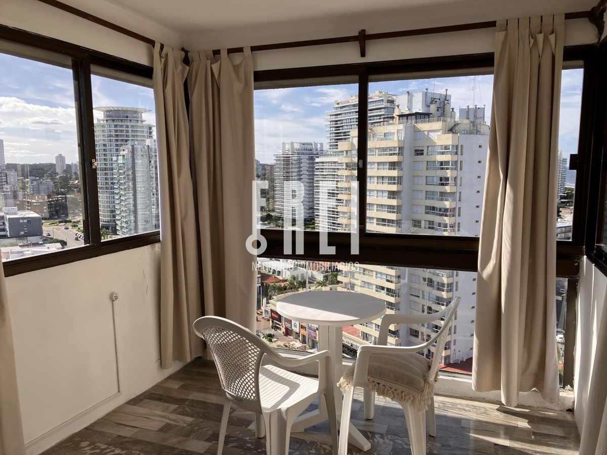 Apartamento ID.142 - Oportunidad de inversion en Playa Brava 