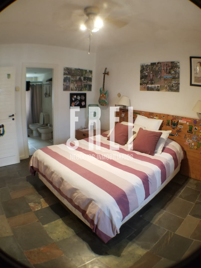 Casa ID.21 - Casa en Mansa 4 dormitorios con piscina y barbacoa
