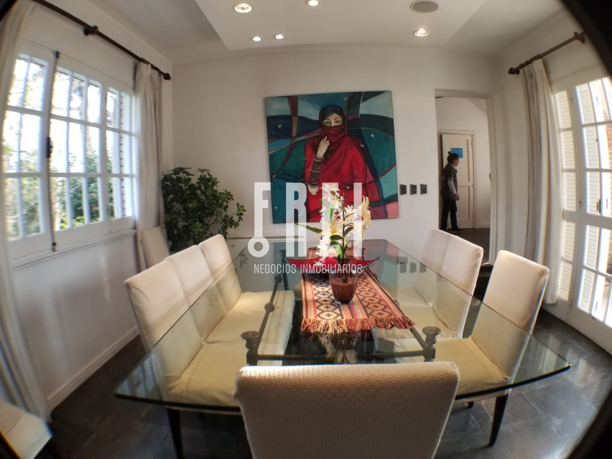 Casa ID.21 - Casa en Mansa 4 dormitorios con piscina y barbacoa