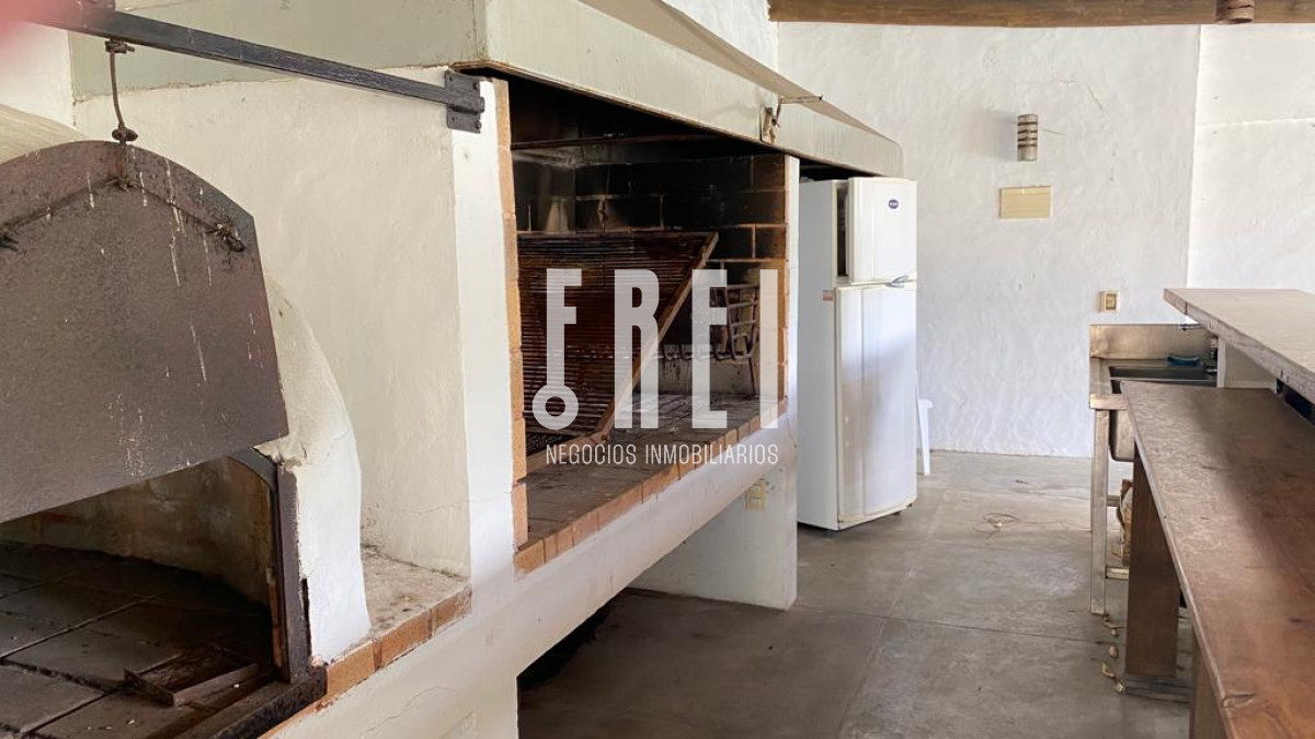 Casa ID.9 - Casa en venta y alquiler anual, en Mansa.