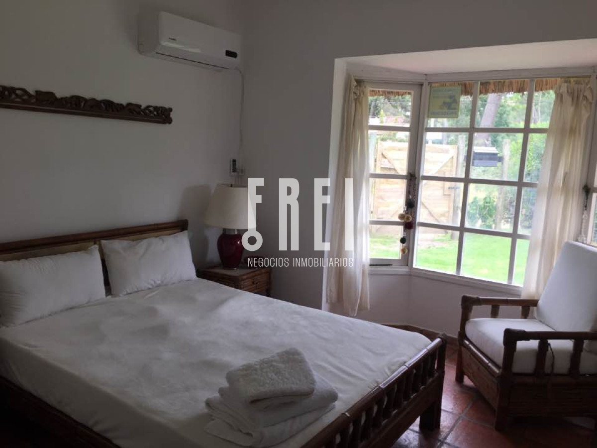 Casa ID.11 - Casa en Rincón del Indio 3 dormitorios piscina