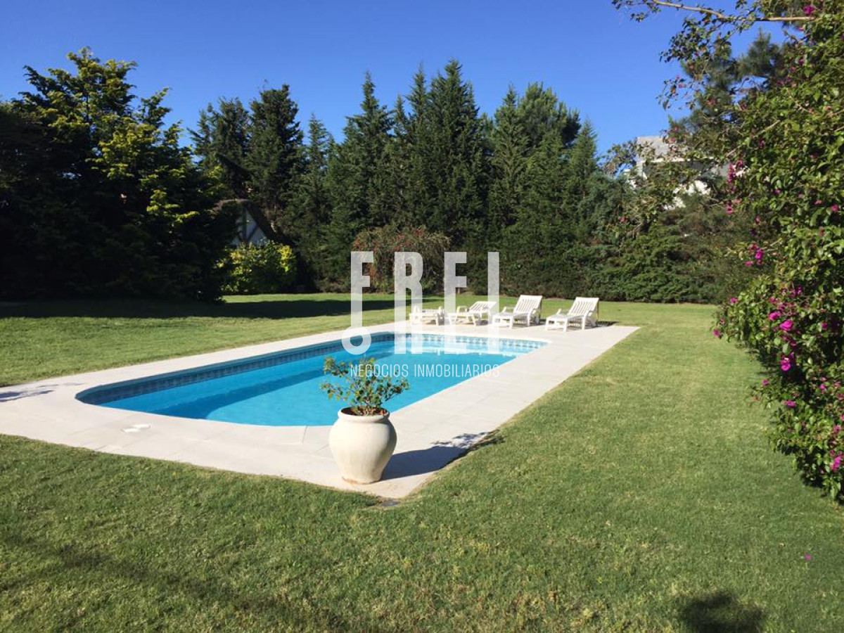 Casa ID.11 - Casa en Rincón del Indio 3 dormitorios piscina