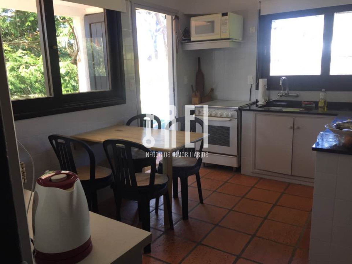 Casa ID.11 - Casa en Rincón del Indio 3 dormitorios piscina