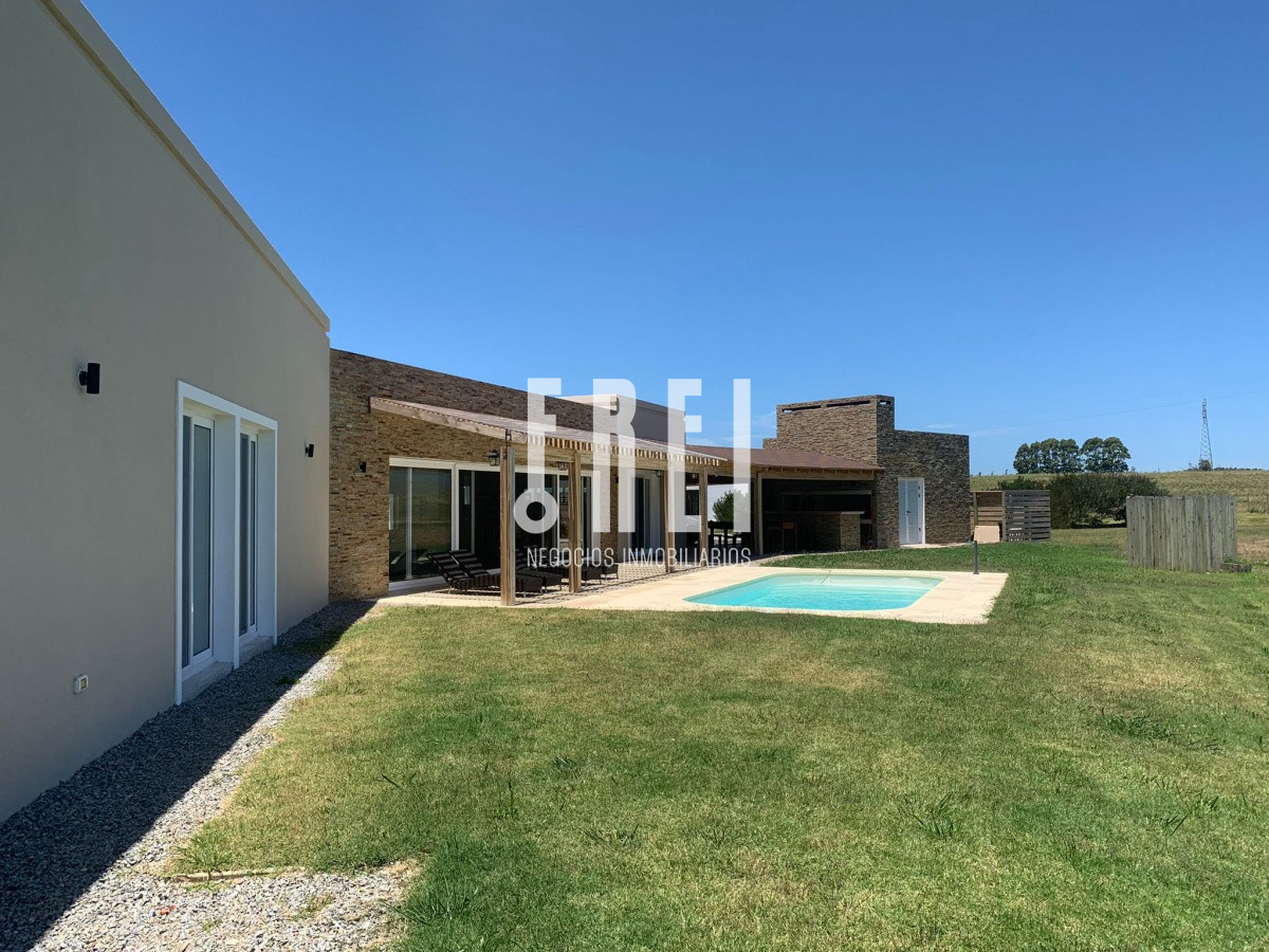 Casa ID.23 - Moderna casa en El Quijote en venta y alquiler