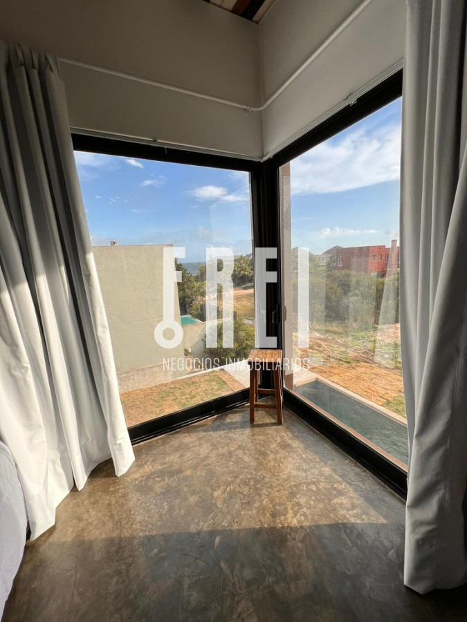 Casa ID.24 - Moderna casa en venta en Punta Piedras