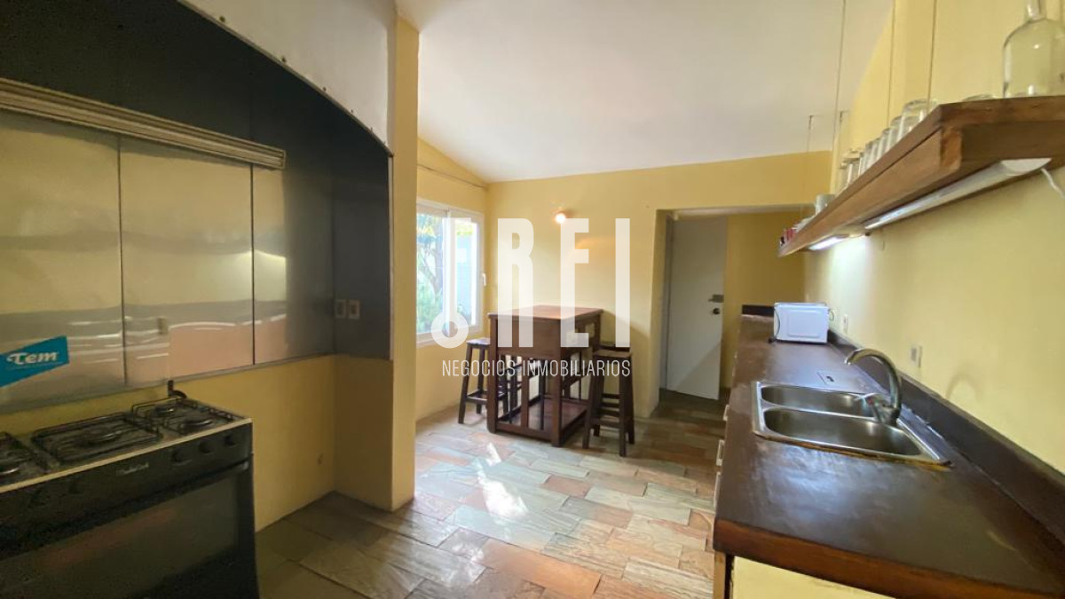 Casa ID.9 - Casa en venta y alquiler anual, en Mansa.