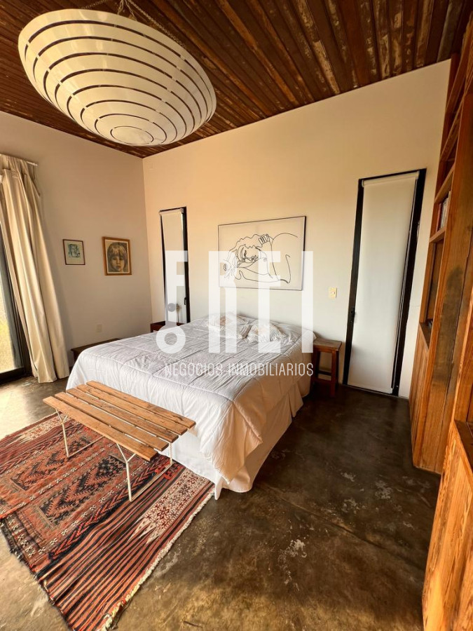 Casa ID.24 - Moderna casa en venta en Punta Piedras