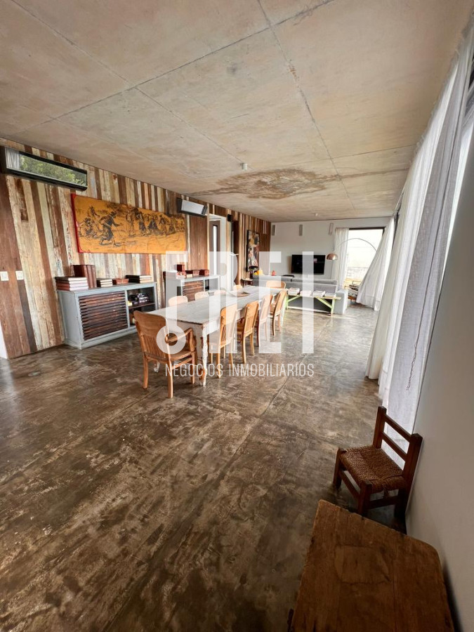 Casa ID.24 - Moderna casa en venta en Punta Piedras