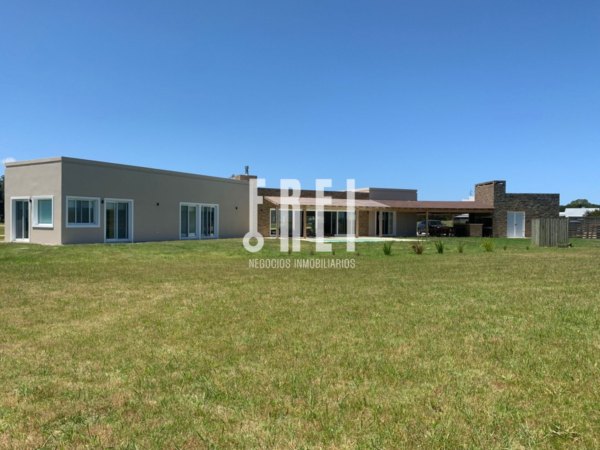 Casa ID.23 - Moderna casa en El Quijote en venta y alquiler