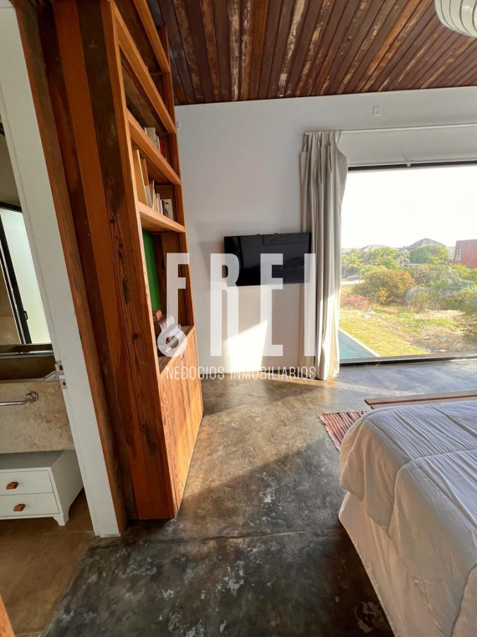 Casa ID.24 - Moderna casa en venta en Punta Piedras
