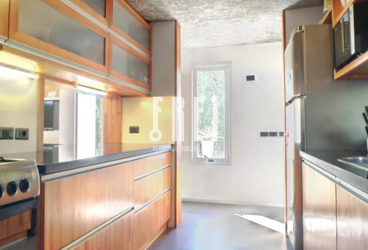 Casa ID.29 - Casa en Barrio Privado 4 dormitorios con piscina