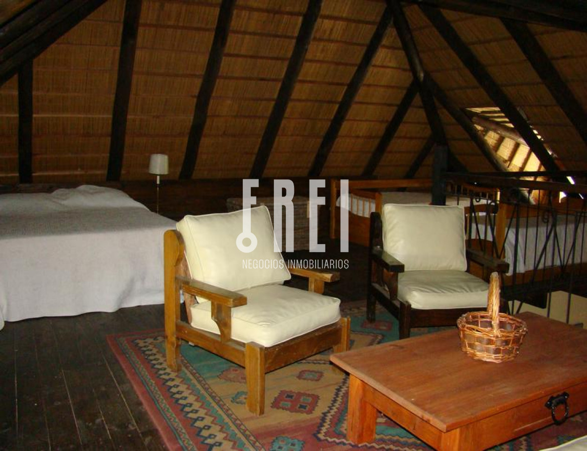 Casa ID.25 - Cabaña en Pinares, a metros del mar....