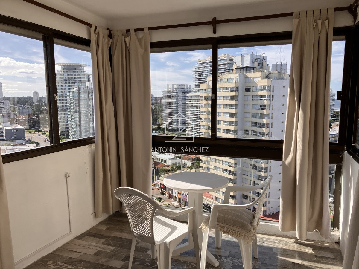 Apartamento ID.2528 - Oportunidad de inversion en Playa Brava 