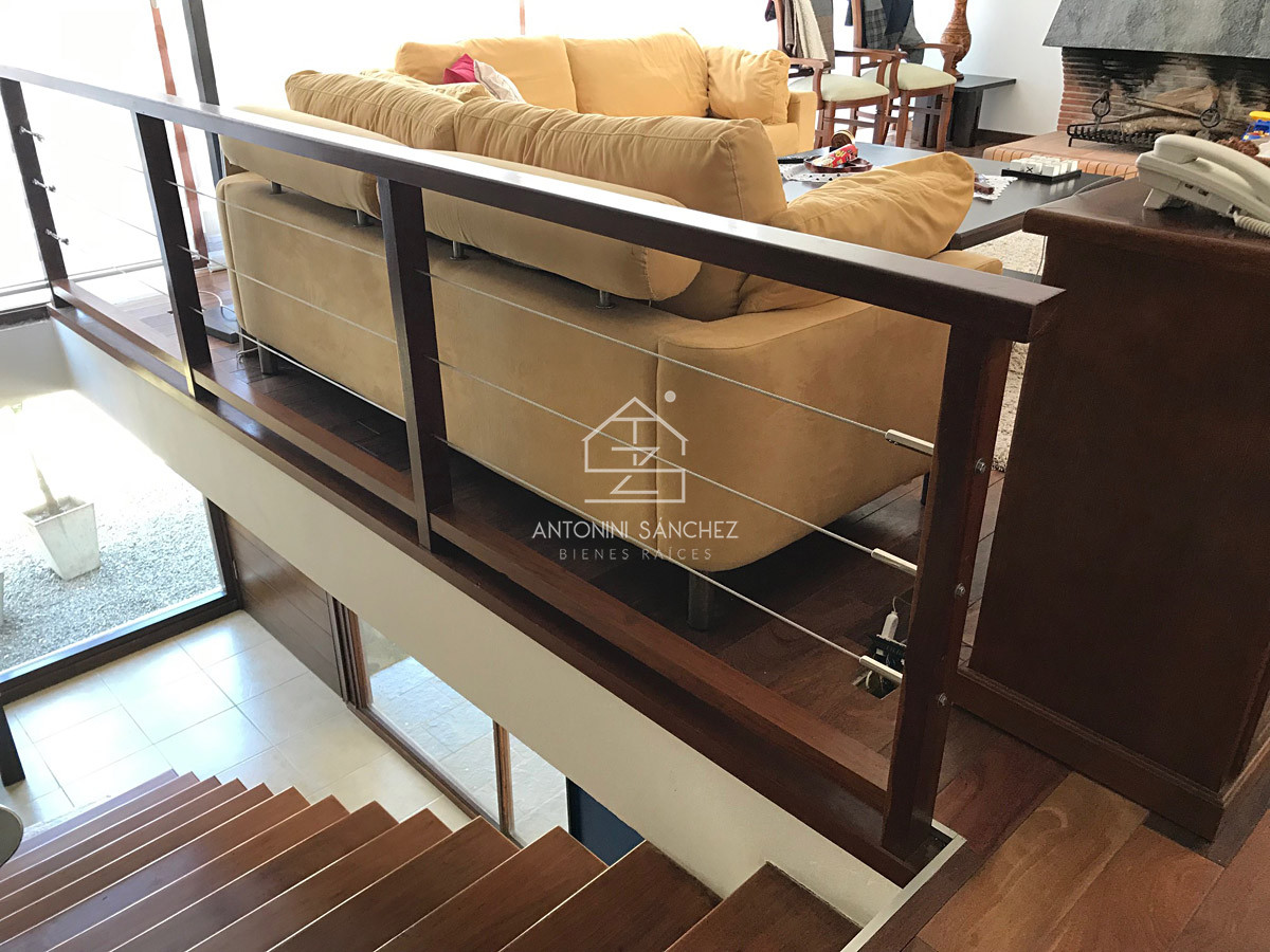 Casa ID.3040 - Casa en Mansa 4 dormitorios con piscina y barbacoa