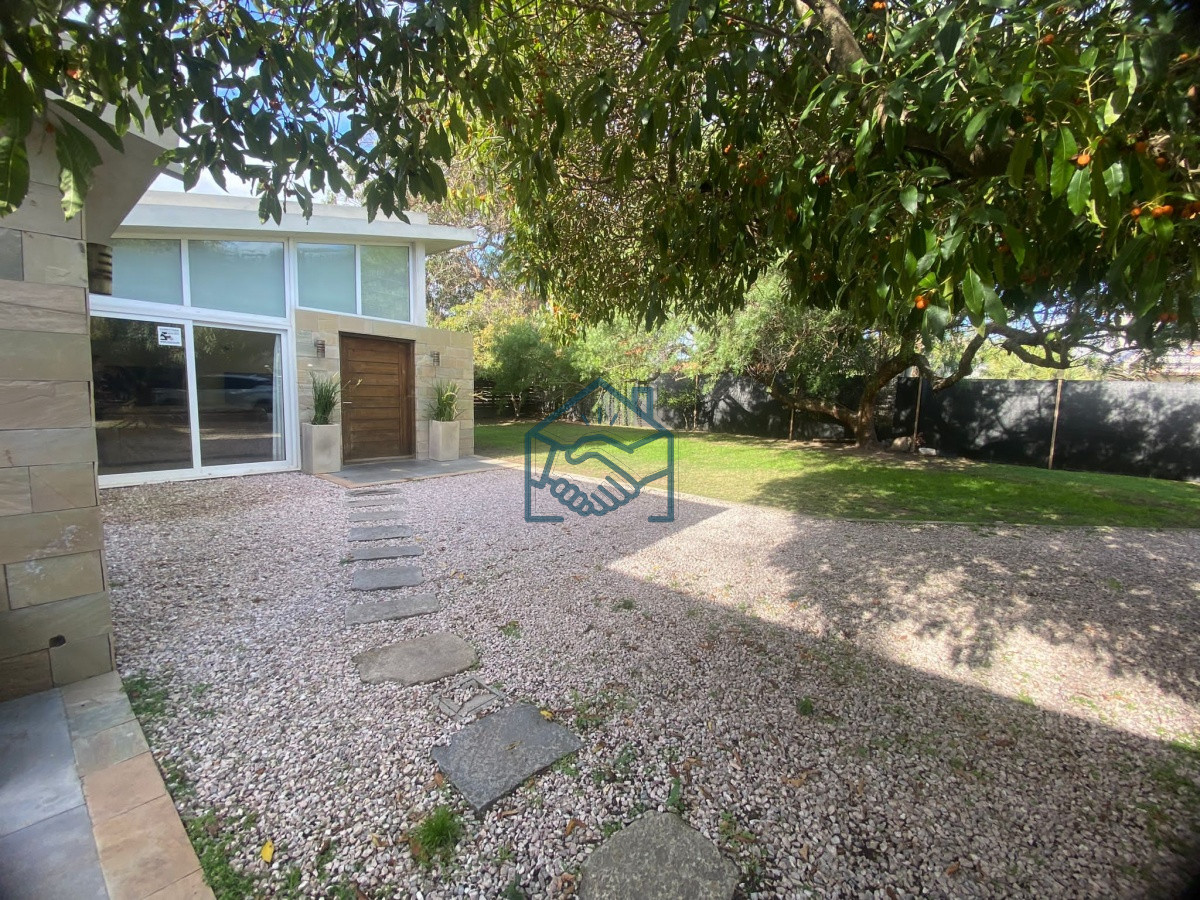 Casa ID.740/Casa-en-venta-y-alquiler-anual,-en-Mansa. - Casa en venta y alquiler anual, en Mansa.