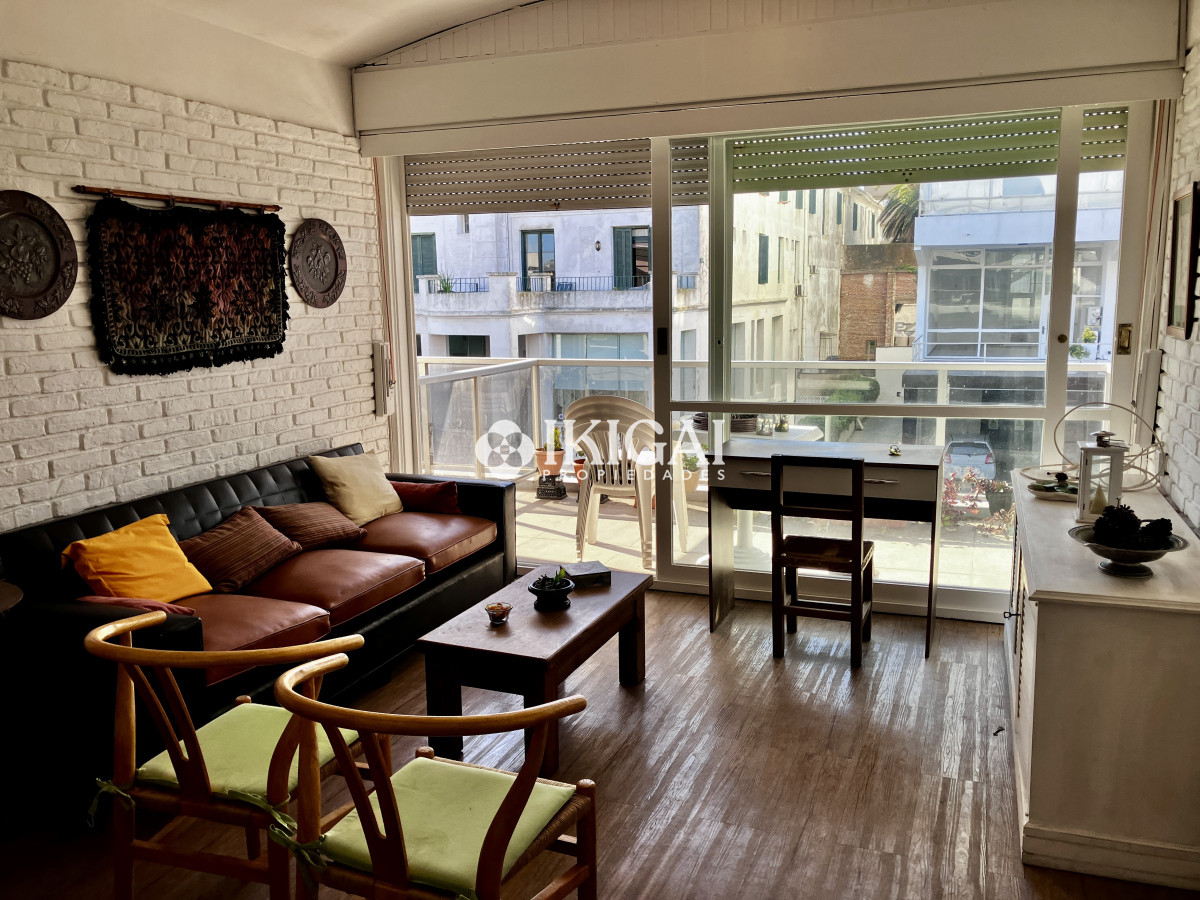 Apartamento ID.571 - Apartamento en venta en Península con balcón.
