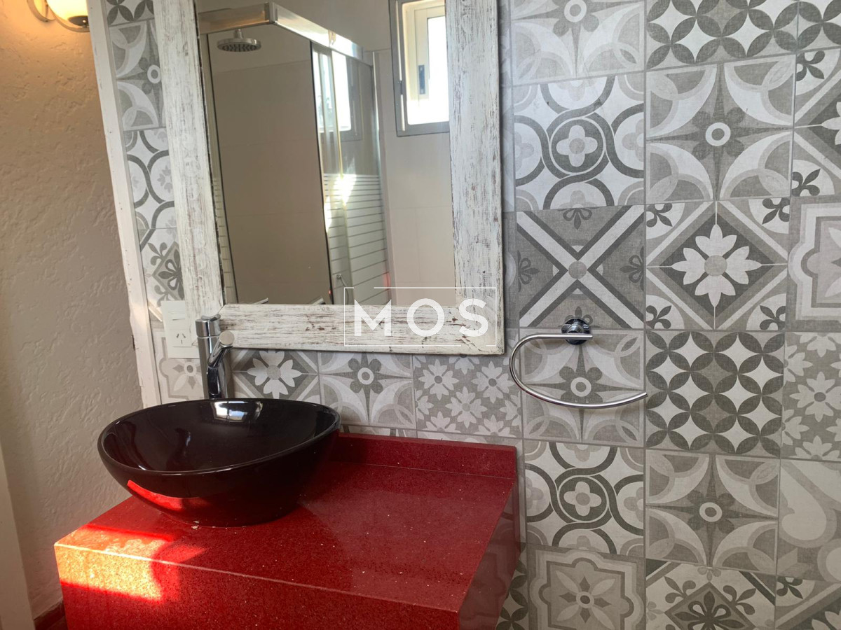 Apartamento ID.2546 - Te imaginás viviendo frente al mar ?Apto en playa mansa