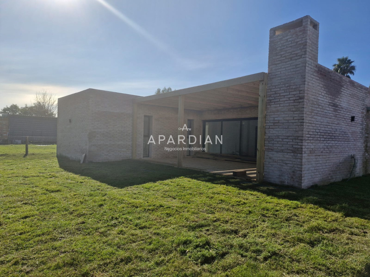 Casa ID.21098077 - Casa a Estrenar en Barrio Pinares – Moderna, Luminosa y Funcional