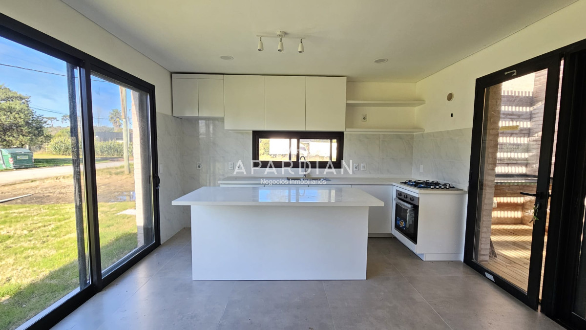 Casa ID.21098077 - Casa a Estrenar en Barrio Pinares – Moderna, Luminosa y Funcional