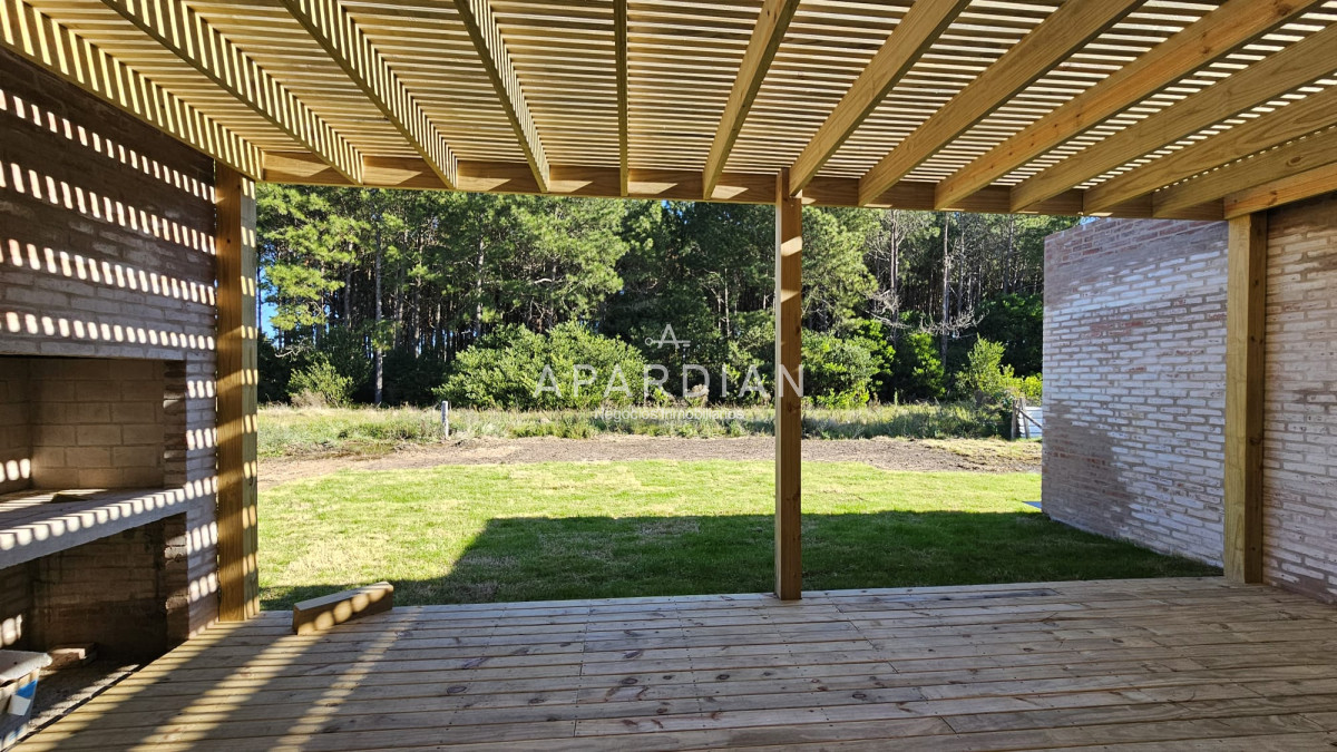 Casa ID.21098077 - Casa a Estrenar en Barrio Pinares – Moderna, Luminosa y Funcional