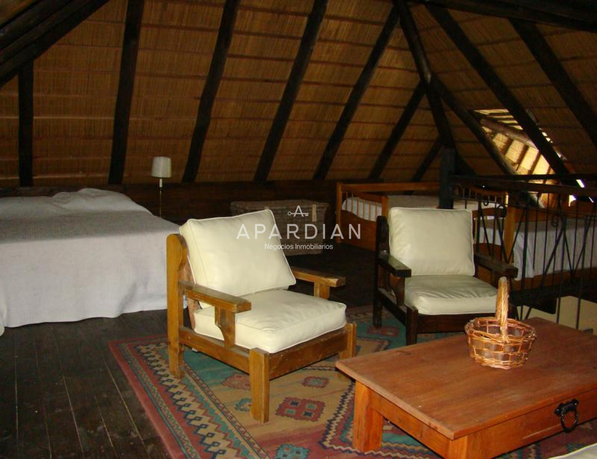 Casa ID.21098082 - Cabaña en Pinares, a metros del mar....