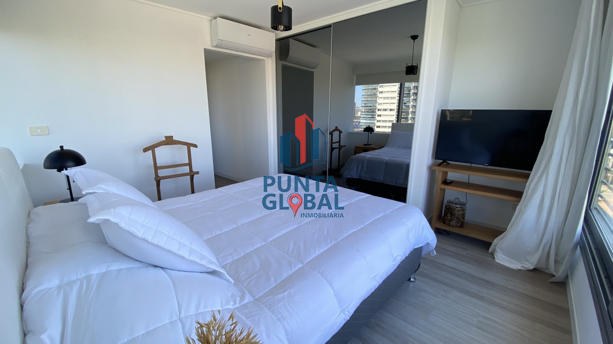 Apartamento ID.218 - Apartamento en venta a metros de playa Mansa amueblado a estrenar.