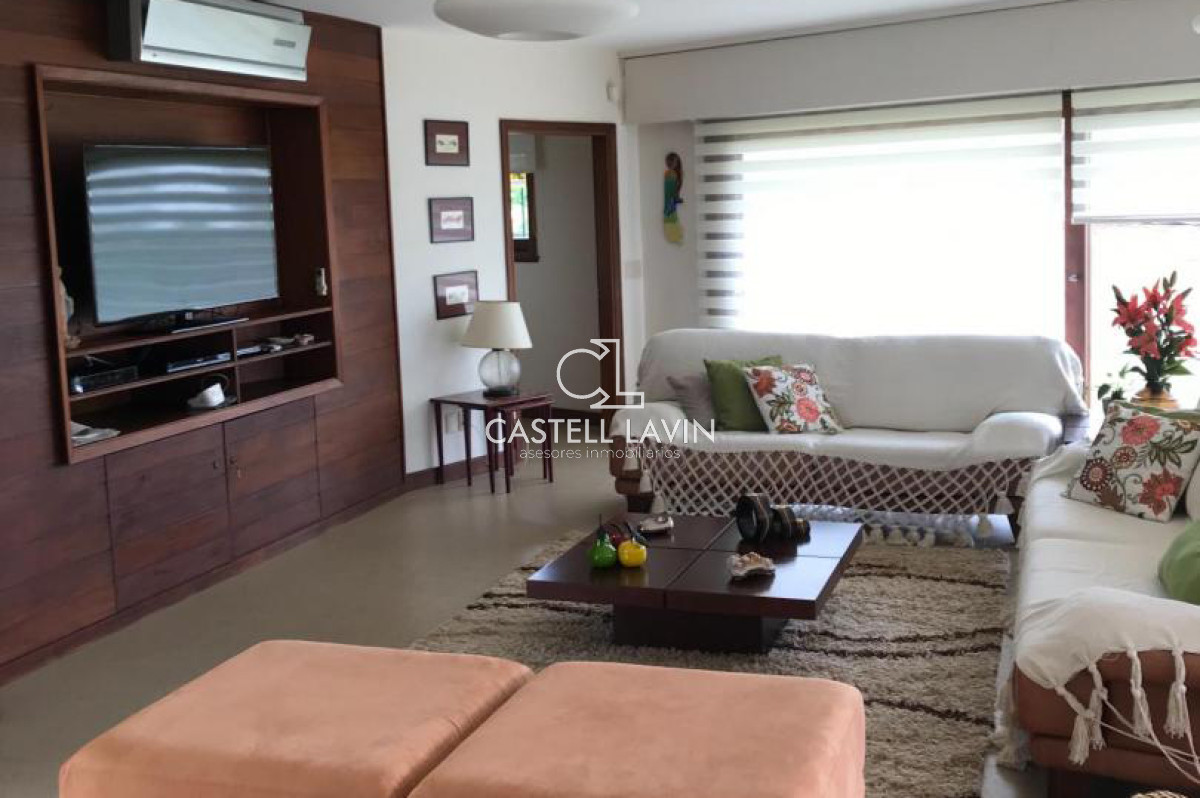 Casa ID.108 - Excelente casa a 100 mts de Playa Mansa