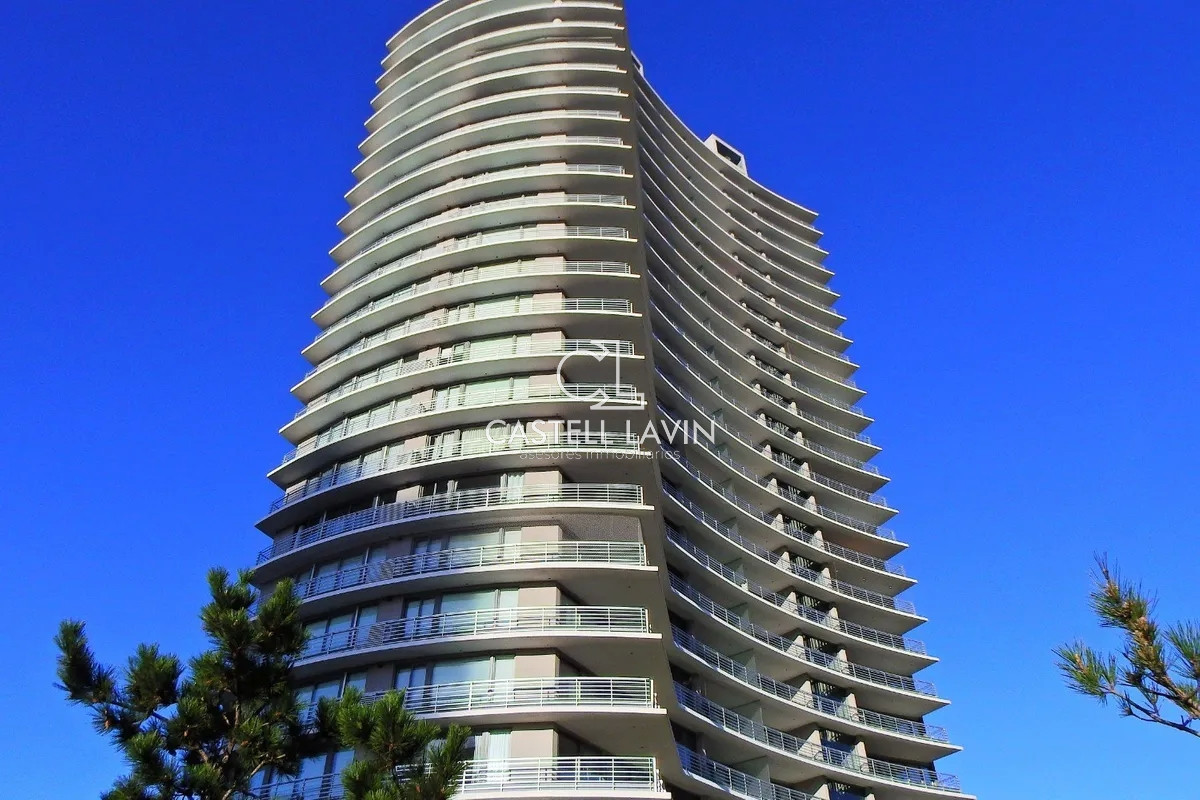 Apartamento ID.269 - Venta Apartamento 3 Dormitorios a metros de Playa Mansa Punta del Este