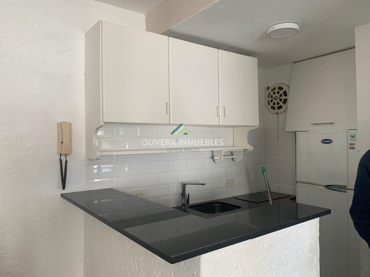 Apartamento ID.8937 - Te imaginás viviendo frente al mar ?Apto en playa mansa