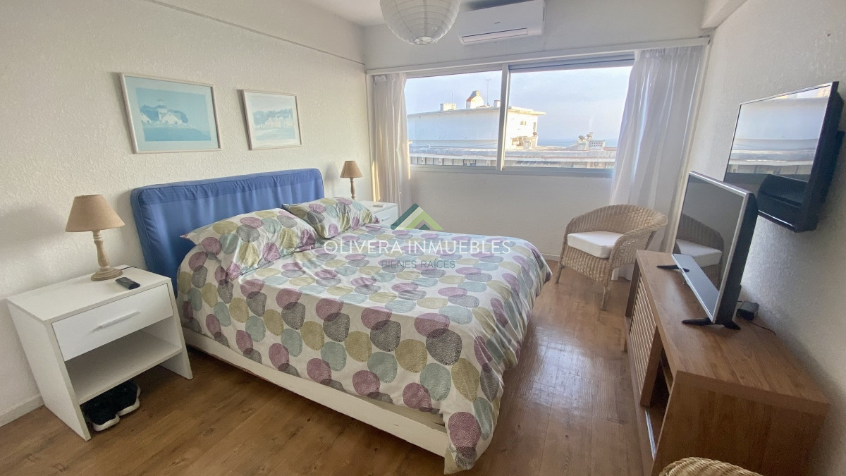 Apartamento ID.12168 - Te imaginas disfrutar de la vista al puerto cuando quieras? 