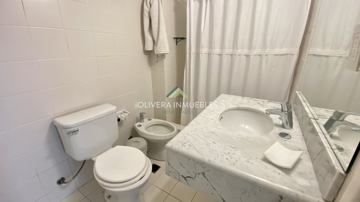 Apartamento ID.12168 - Te imaginas disfrutar de la vista al puerto cuando quieras? 