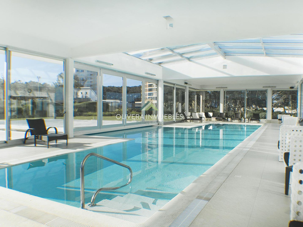 Apartamento ID.11040 - Espectacular apartamento frente a playa Brava en venta y alquiler.