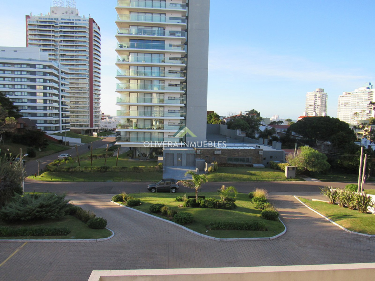 Apartamento ID.10935 - Apartamento en Brava 1 dormitorio con terraza