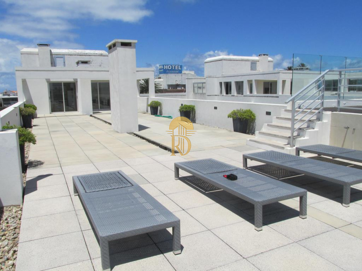 Apartamento en venta en Península. -id-973-8