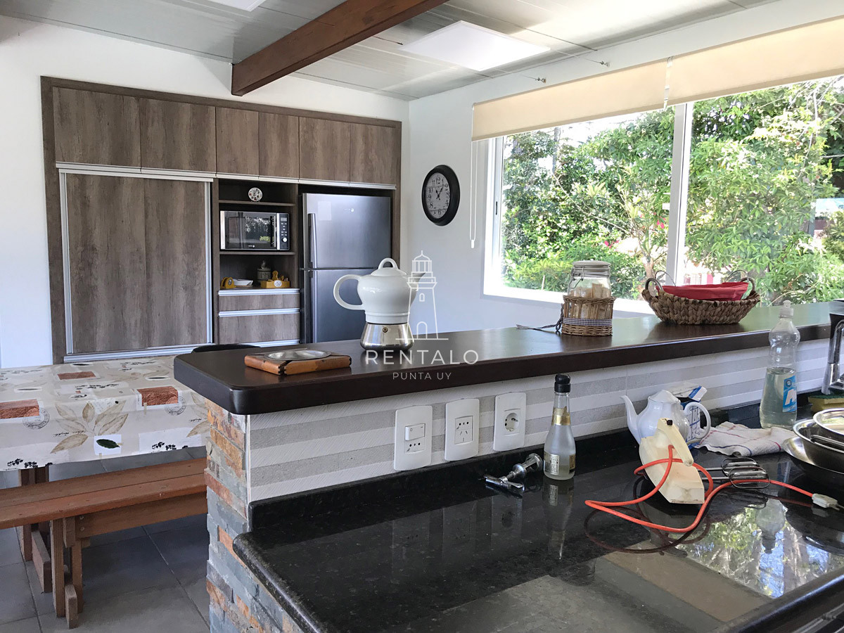 Casa ID.1179 - Casa en Mansa 4 dormitorios con piscina y barbacoa