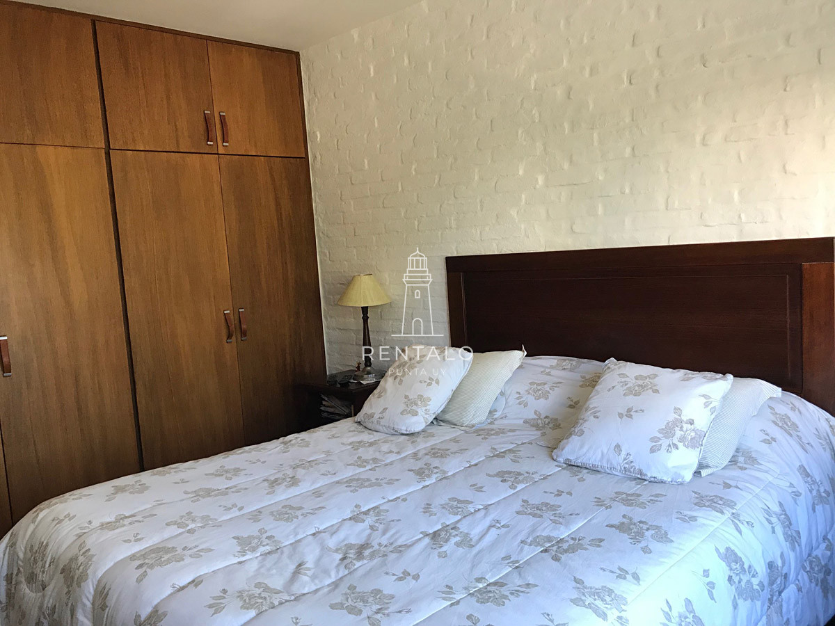 Casa ID.1179 - Casa en Mansa 4 dormitorios con piscina y barbacoa