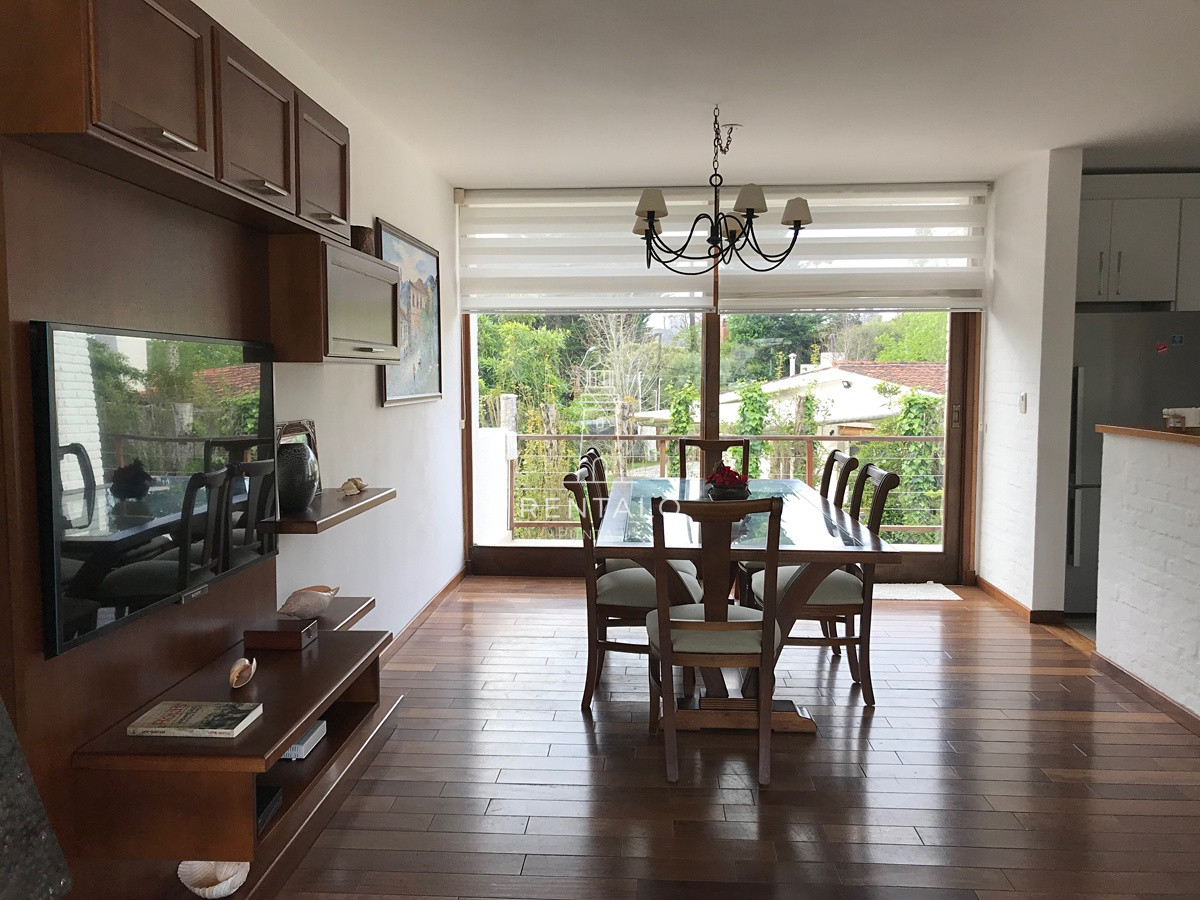 Casa ID.1179 - Casa en Mansa 4 dormitorios con piscina y barbacoa